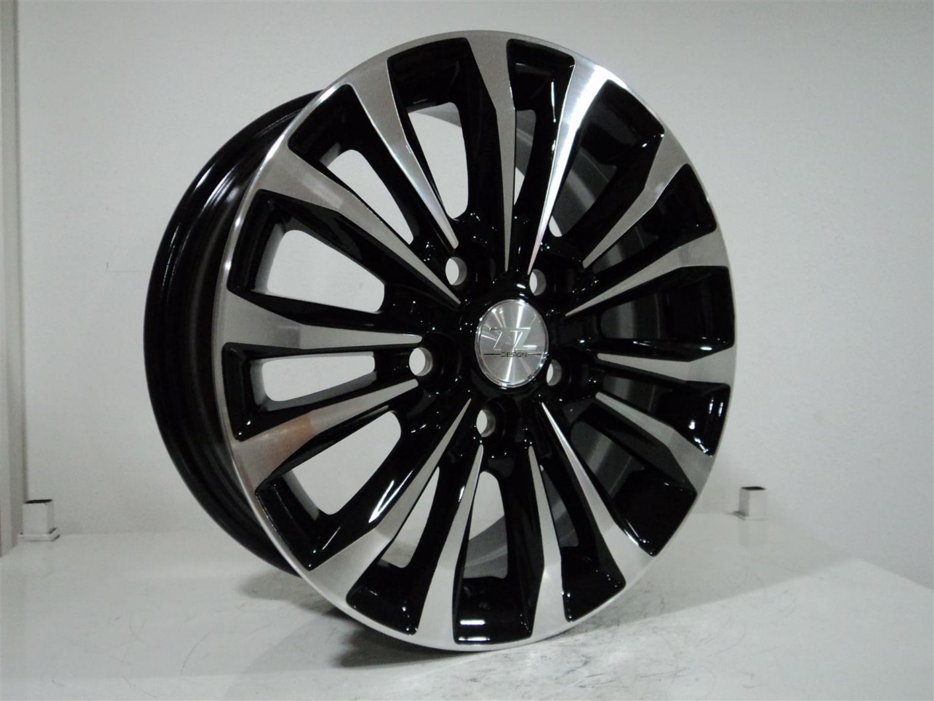 6 X 15 TL-1482 5X114.3 ET39 60.1 BLACK MACHINED XL