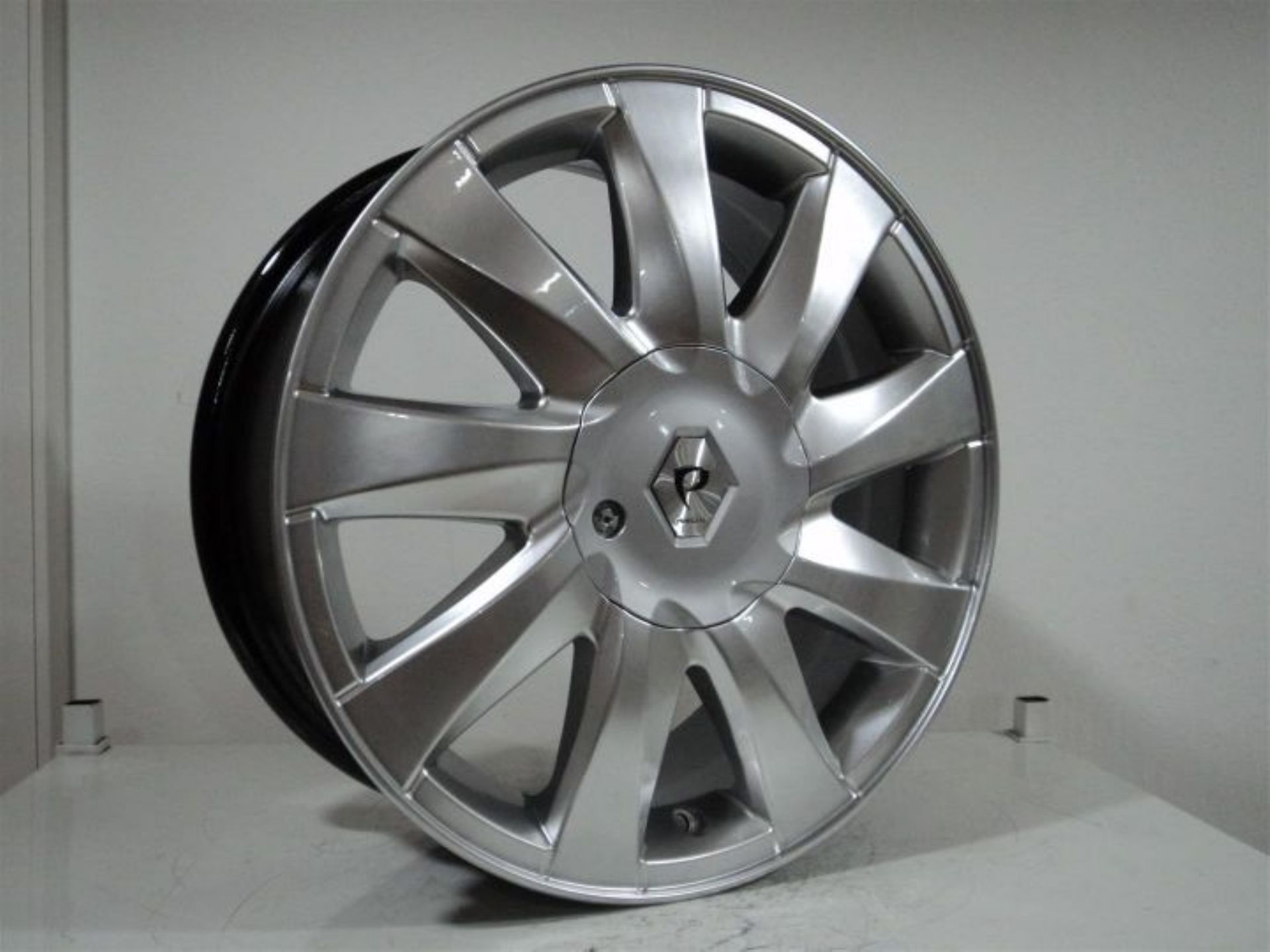 6.5 X 16 BK-614 4X100 ET45 60.1 HYPER SILVER XL