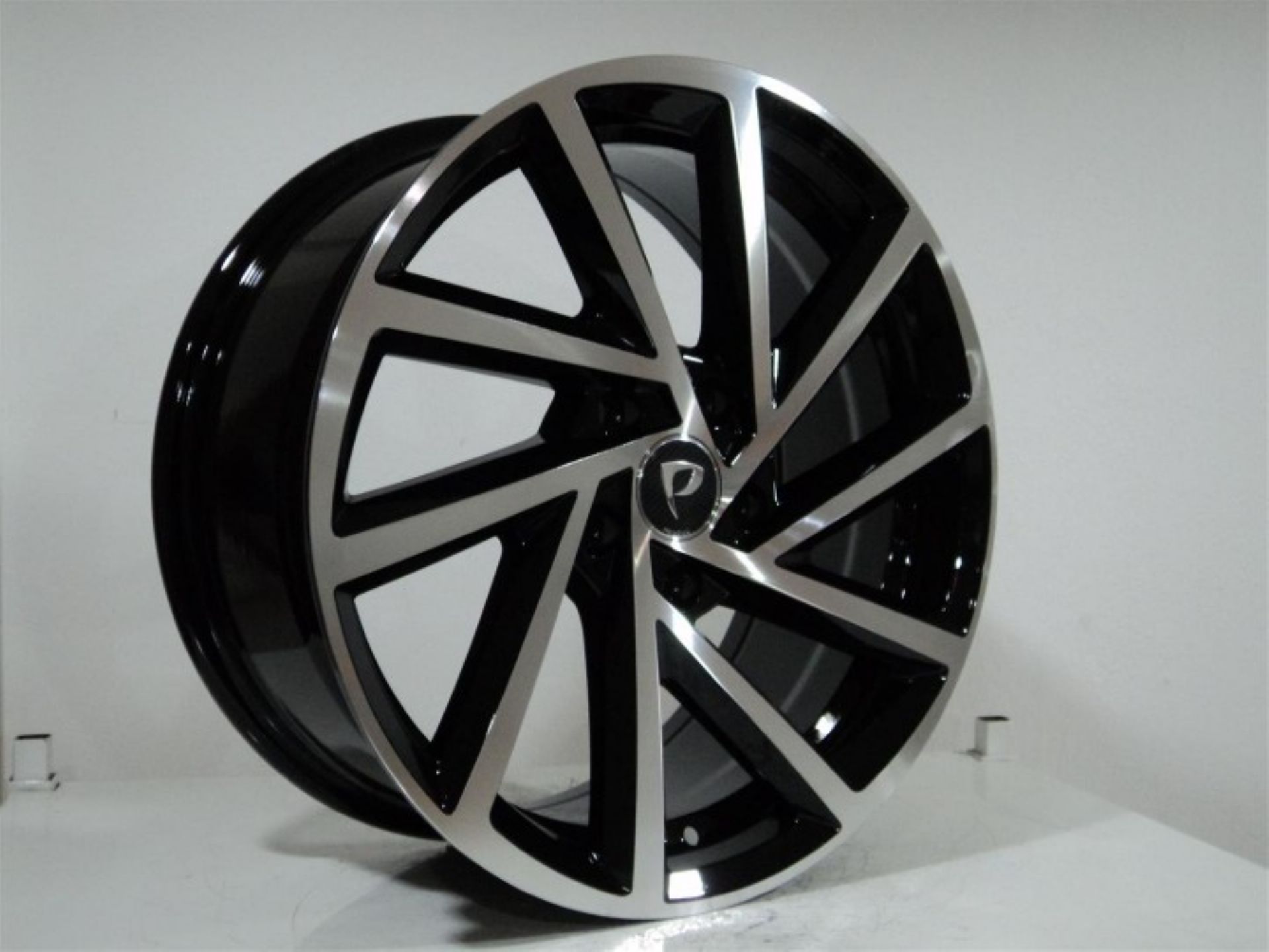 8 X 19 BK-5329 5X112 ET45 57.1 BLACK MACHINED XL