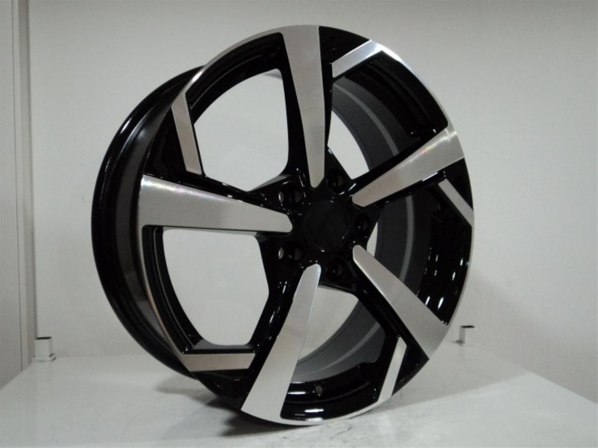 8 X 19 DY-119 5X114.3 ET40 66.1 BLACK MACHINED XL